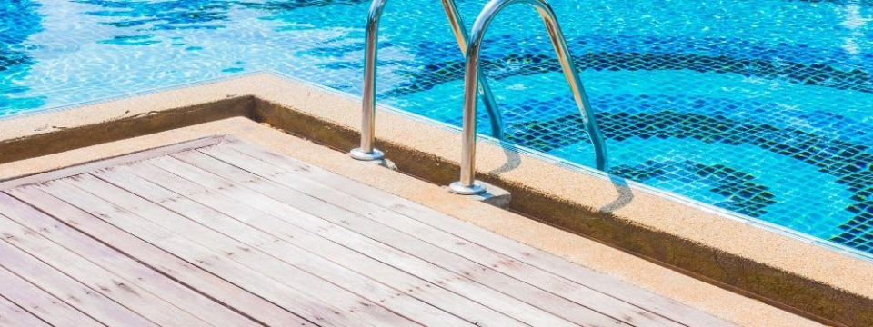 cubiertas para piscinas para prevenir accidentes